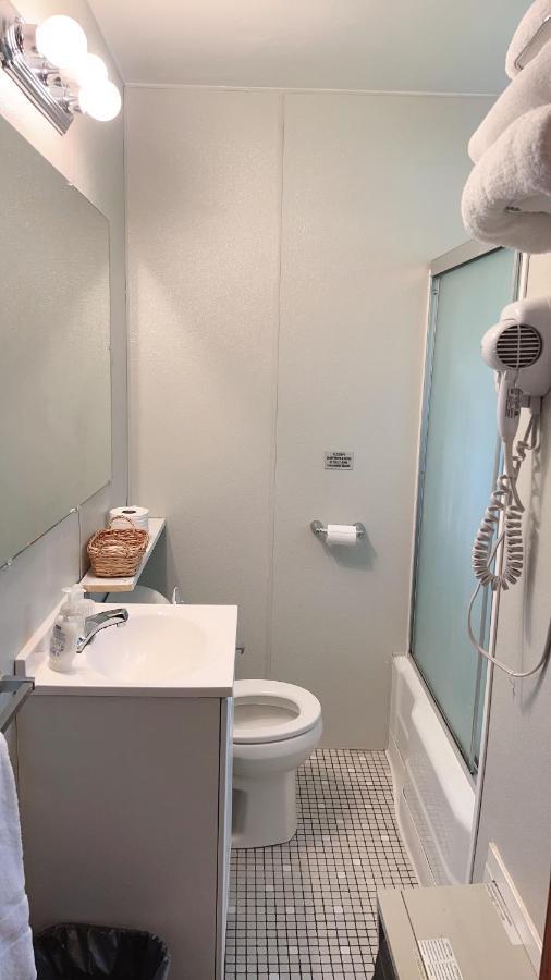 Falls Motel ไนแอการาฟอลส์ ภายนอก รูปภาพ