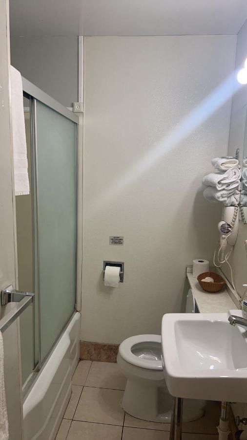 Falls Motel ไนแอการาฟอลส์ ภายนอก รูปภาพ