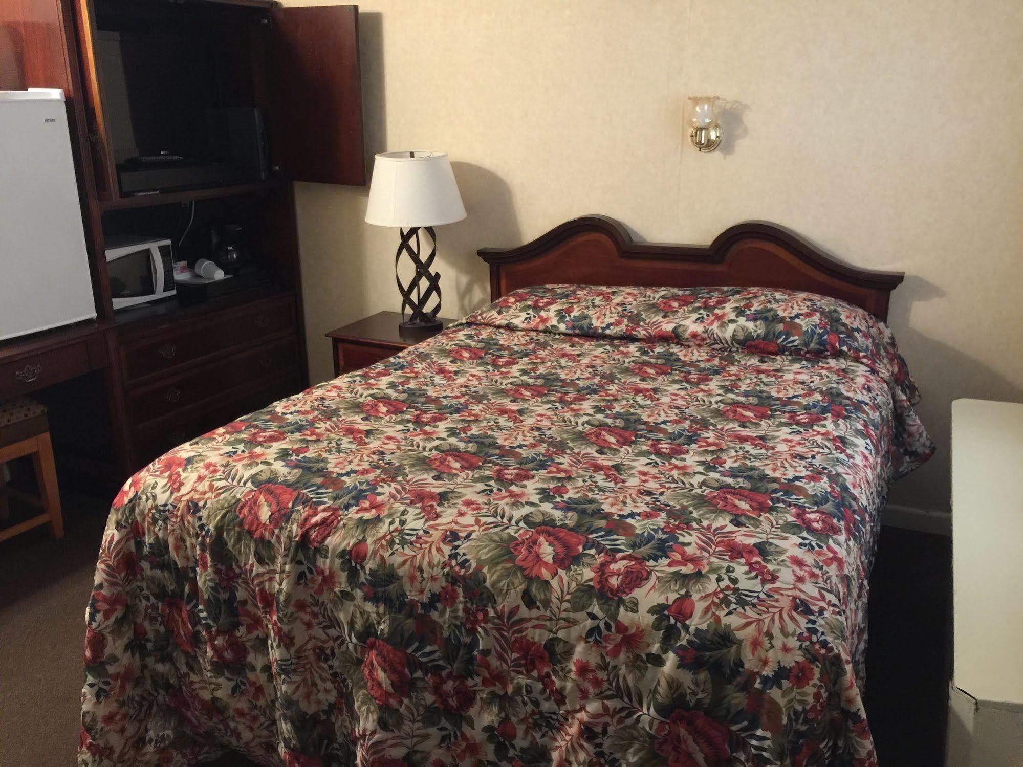 Falls Motel ไนแอการาฟอลส์ ภายนอก รูปภาพ